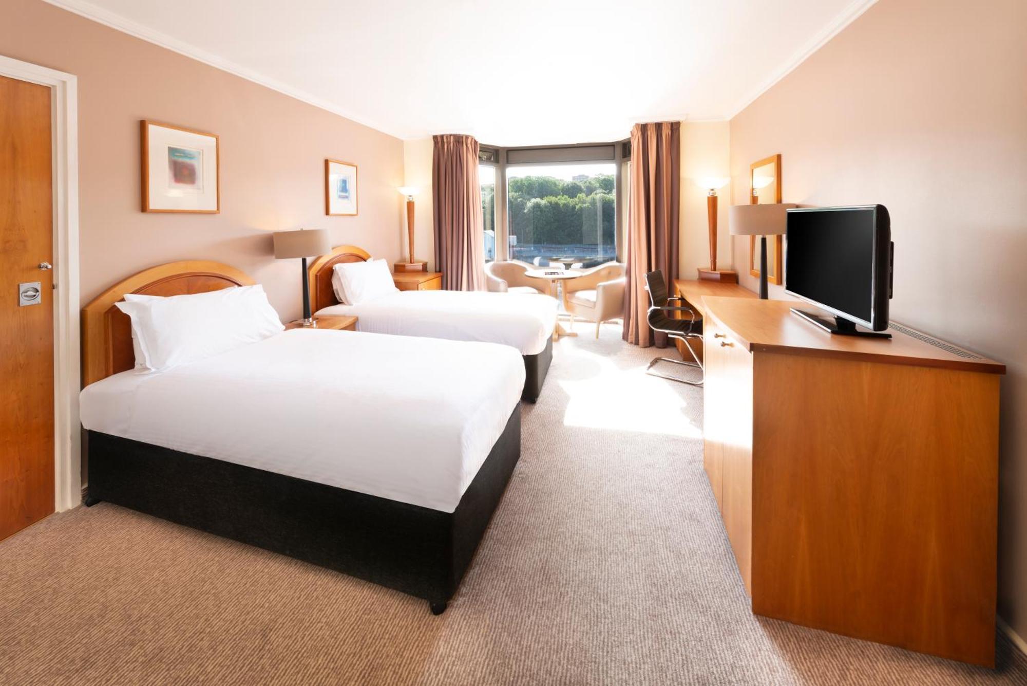 Standard Twin Room,1069987369:JPEG